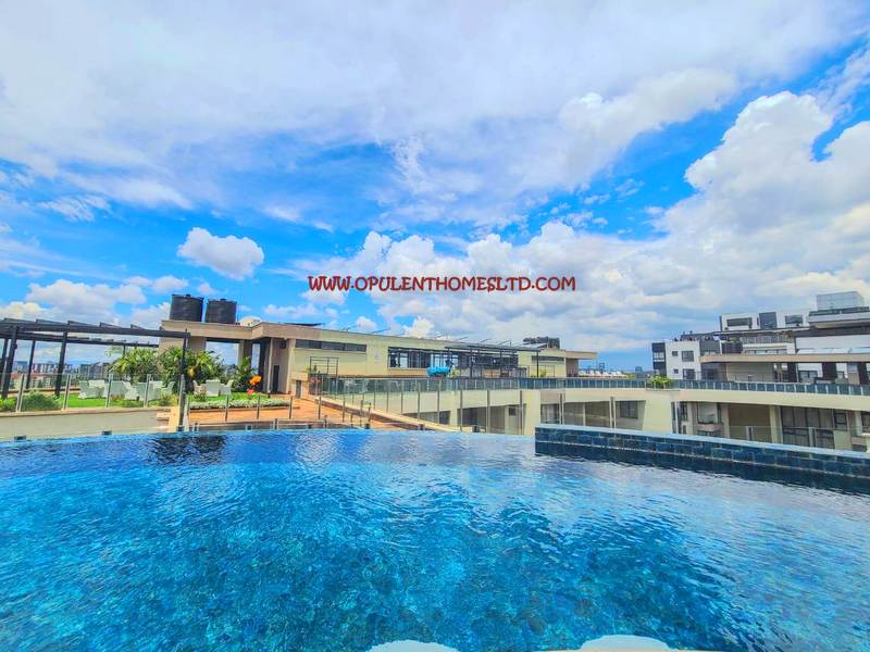 4BEDROOM EXECUTIVE DUPLEX APARTMENT ON RIVERSIDE DRIVE.